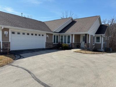 6229 West Woodview COURT