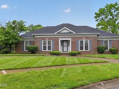 Property at 27 Autumn Hill Ct, Prospect, KY
