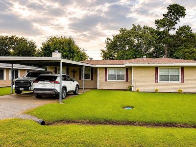 302 Paula Ave