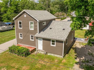 12 Wood St