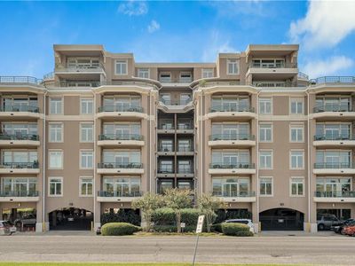 400 Metairie Hammond Hwy APT 2A