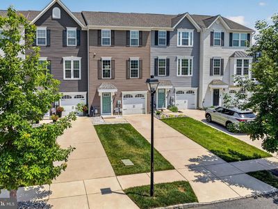 607 Evelyn Way