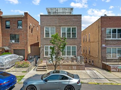 2436 Buck St