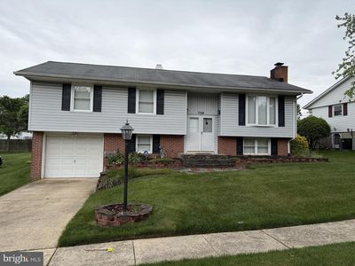 709 Bayberry Rd