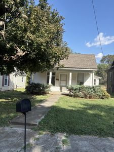 Property at 210 N Oak St, Springfield, TN