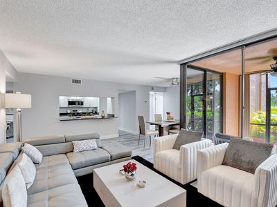 2255 Lindell Boulevard #4103