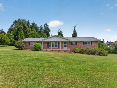 602 W Quincy Rd