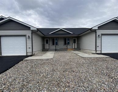 193 E Commerce Way #7