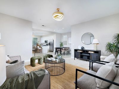 11313 Zapata Ave Unit 6