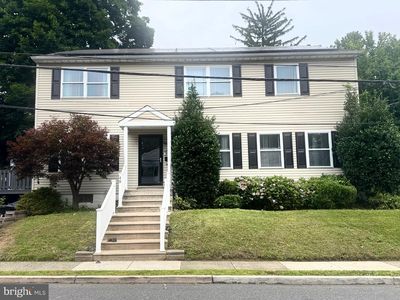 48 E Logan Ave
