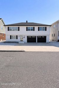 17 J Street