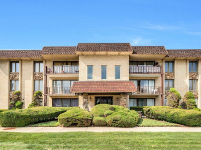 4716 W 106th Pl APT 1C