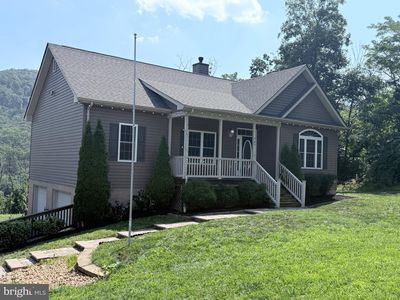 737 Lower Valley Rd