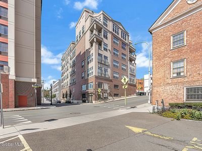 17 Chapel Street APT 702