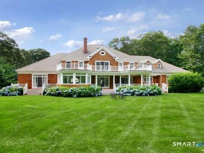 41 Singing Oaks Drive