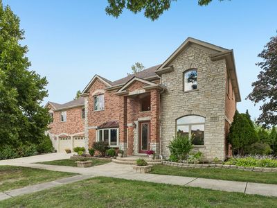 610 W Lonnquist Blvd