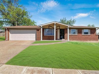 2652 Carousel Dr