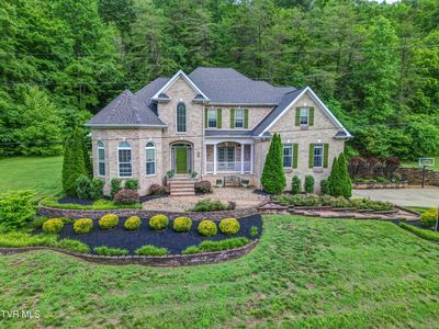 2823 Van Hill Rd