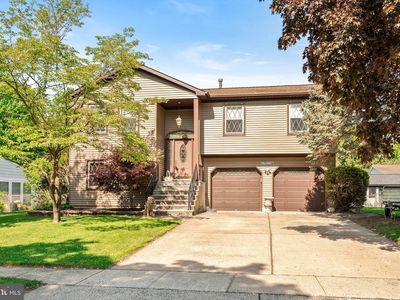 Property at 8 Heritage Way, Lawrence Township, NJ