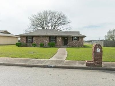 1715 Jenkins Ln