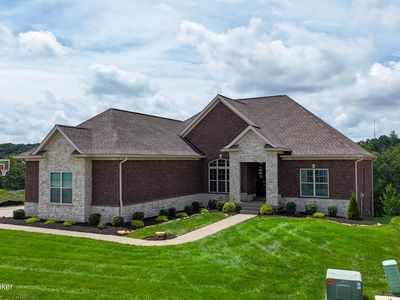 8022 Wooded Ridge Dr