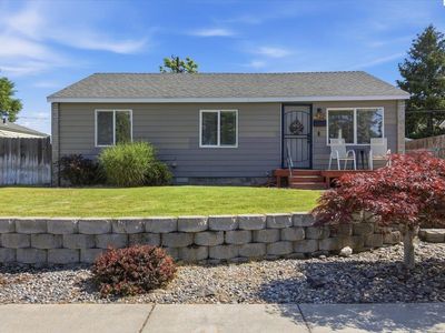 922 Snow Ave