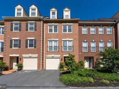 3560 S George Mason Dr