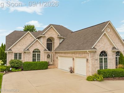 15657 Kingsway Dr