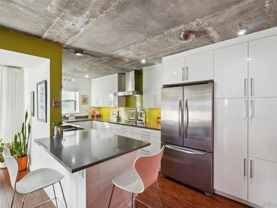 2 Adams Street Unit 1010