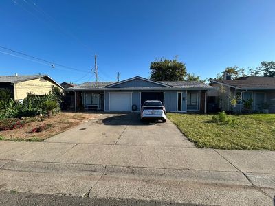 10427 El Mercado Dr