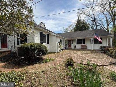 46 Lake Dr