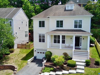 1102 Saint Charles Ct