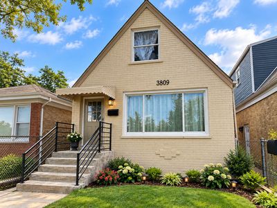 3809 W Wabansia Ave
