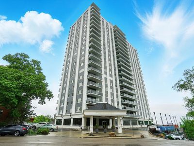 2200 Victory Pkwy UNIT 1601