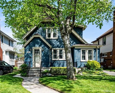 1037 Longfellow Ave