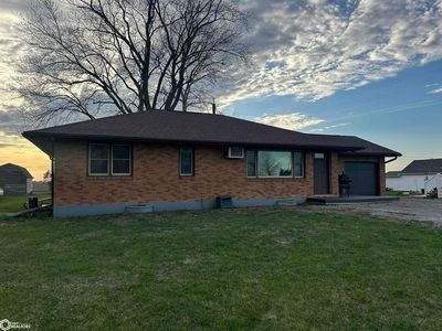 303 N Main St