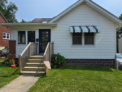 228 W Locust Dr