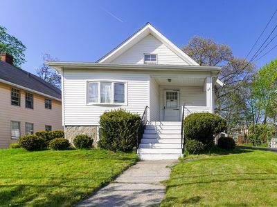 62 Standish Ave