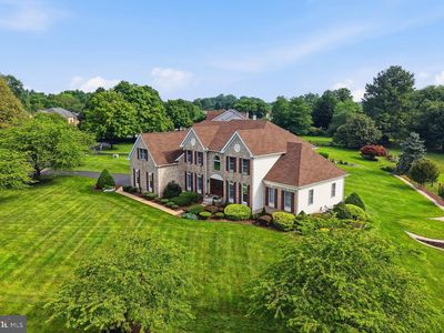 28 W Periwinkle Ln