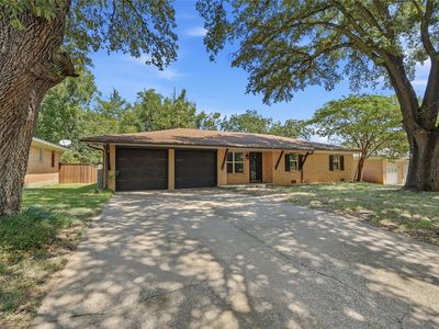 1303 Lafayette Dr