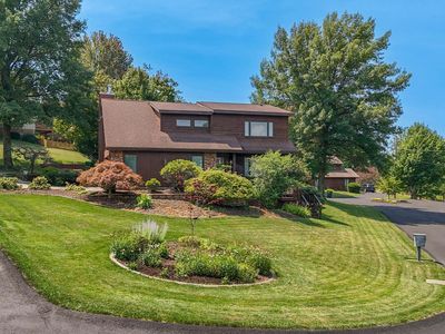 1121 Queens Ct