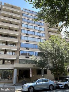 1325 18th St NW APT 305