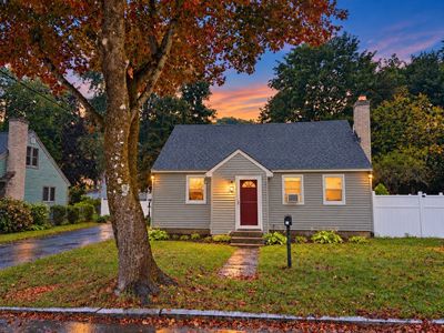 30 Amesbury St