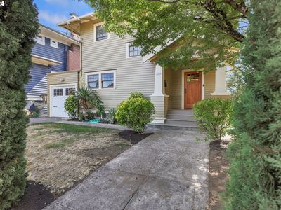 5160 NE Wistaria Dr