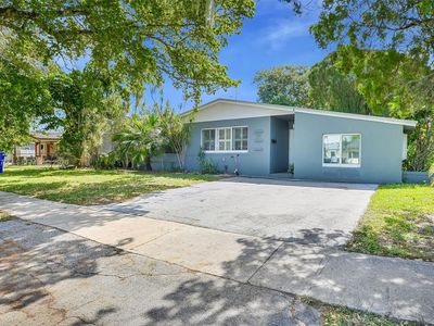 201 N 68th Way