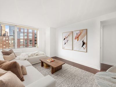 20 River Ter APT 14C