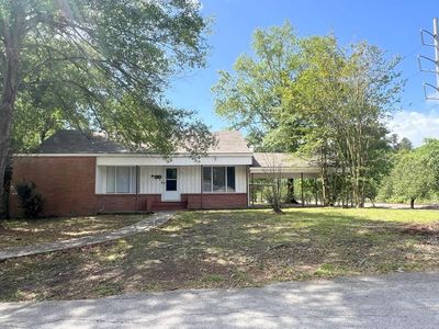611 Park Ln