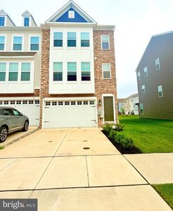 211 Douglas Way
