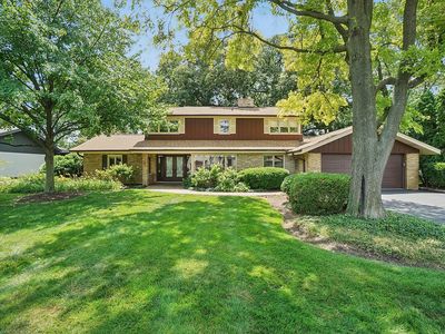 Property at 147 Timber View Dr, Oak Brook, IL