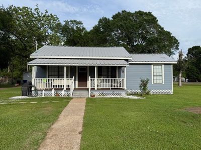 104 N 10th St